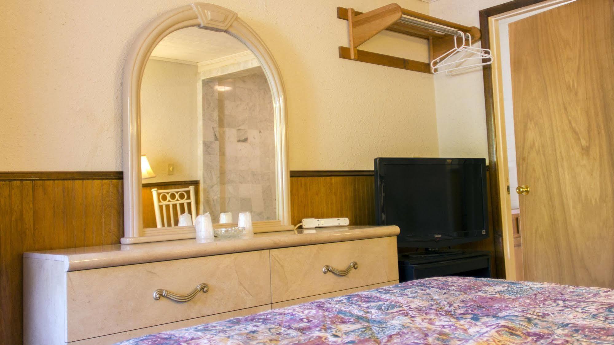פישקיל Countryside Motel מראה חיצוני תמונה